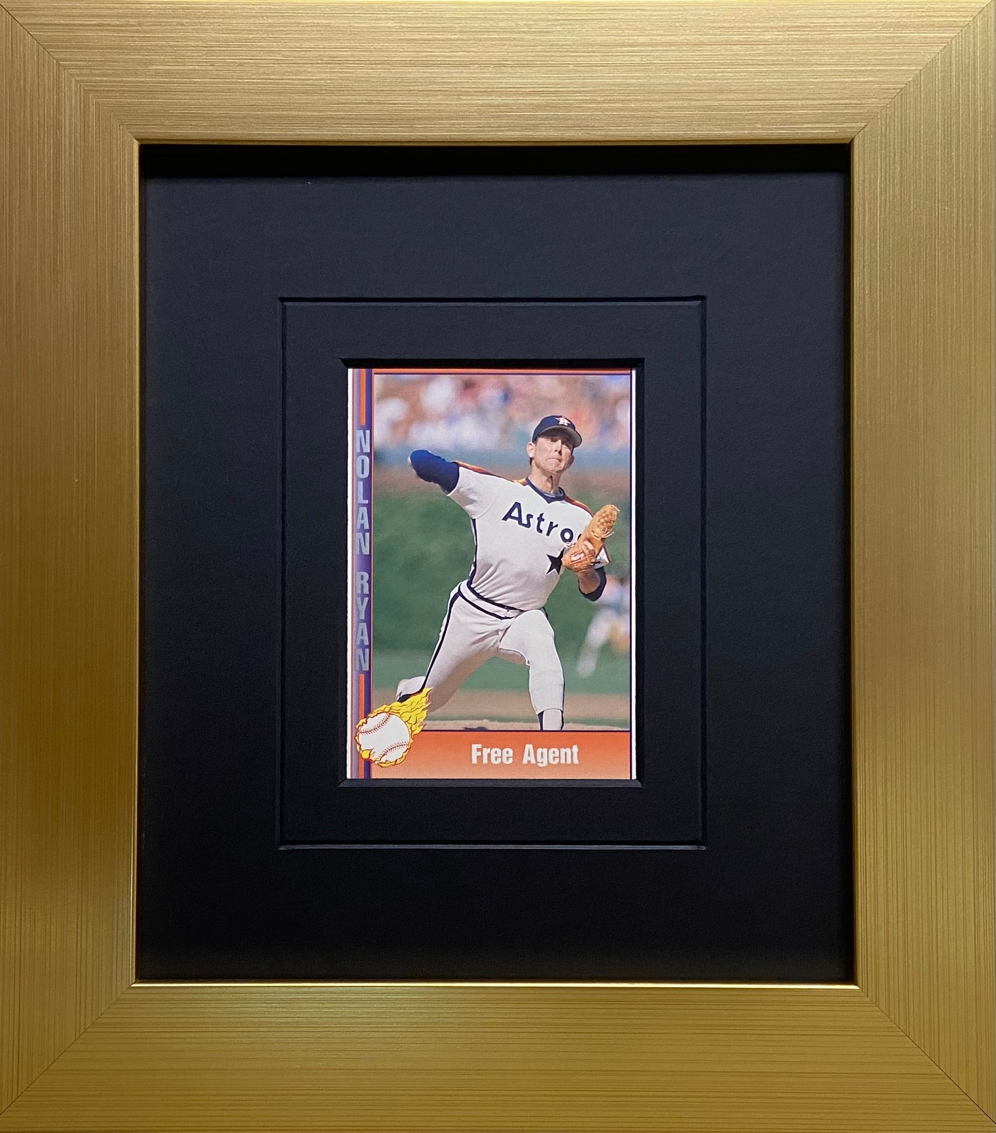 single trading card frame black-black mat gold frame