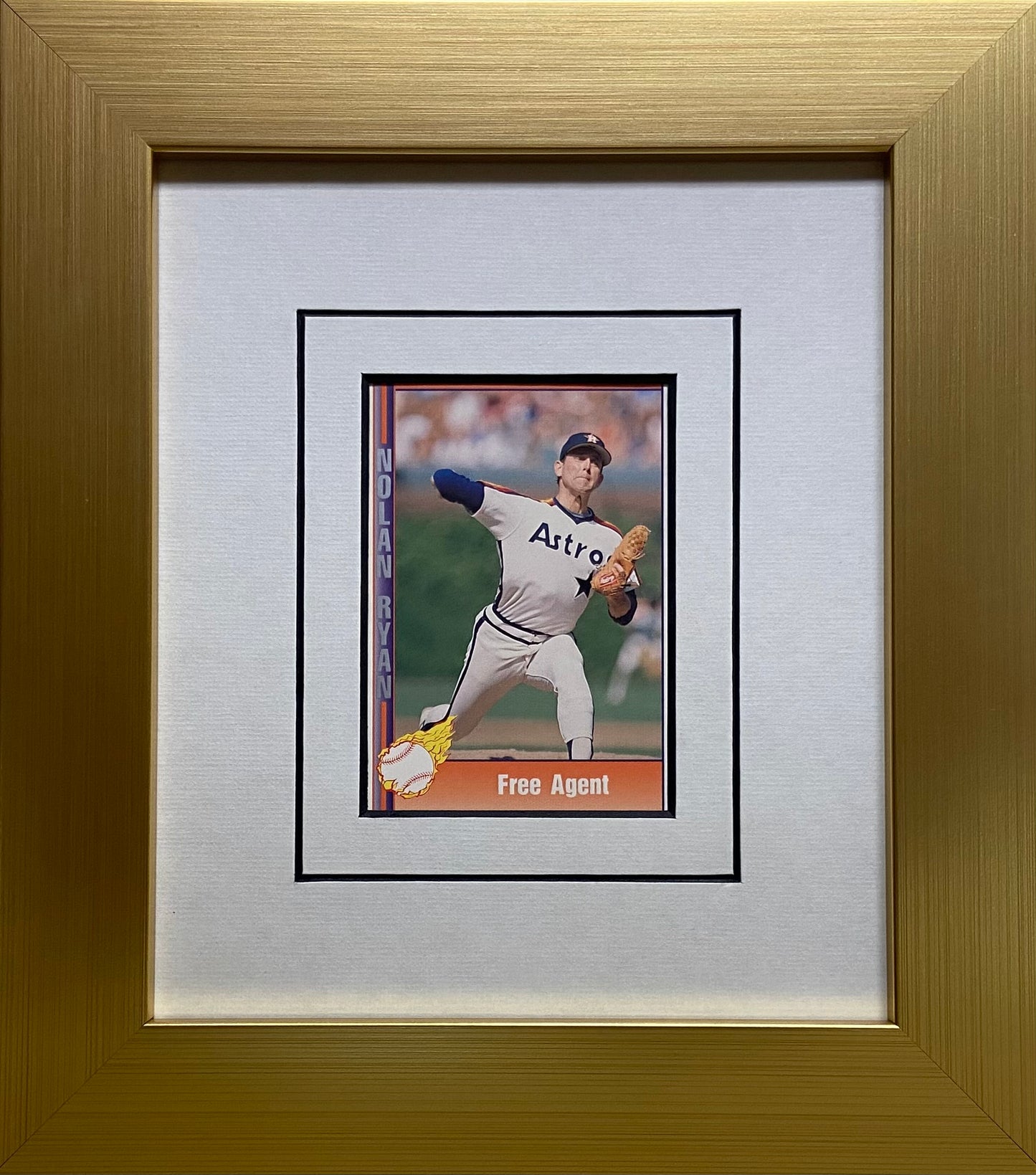 single trading card frame white-black mat gold frame
